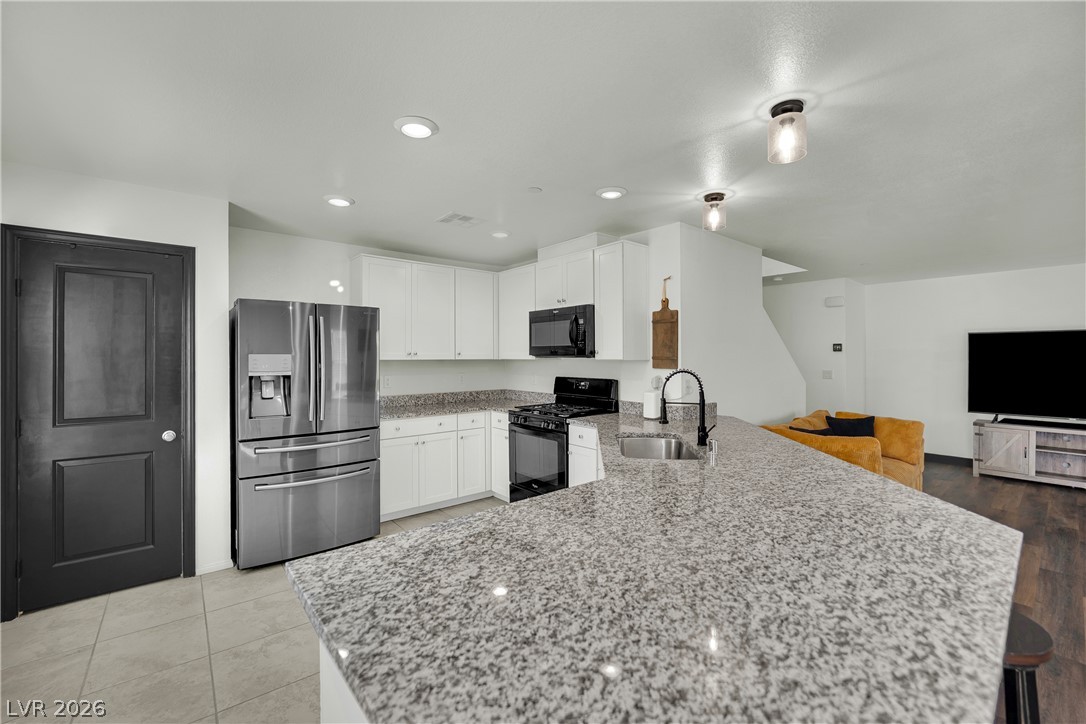 2819 Falling Mist Street Property Photo 7