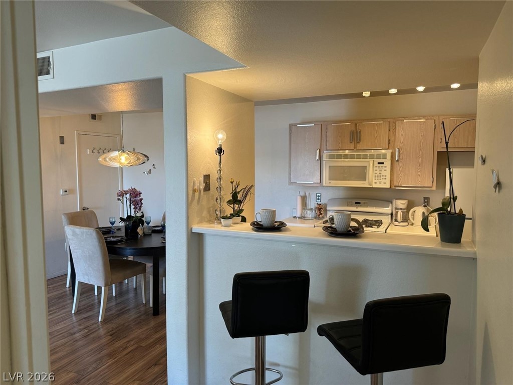 7885 West Flamingo Road 1002 Property Photo 13