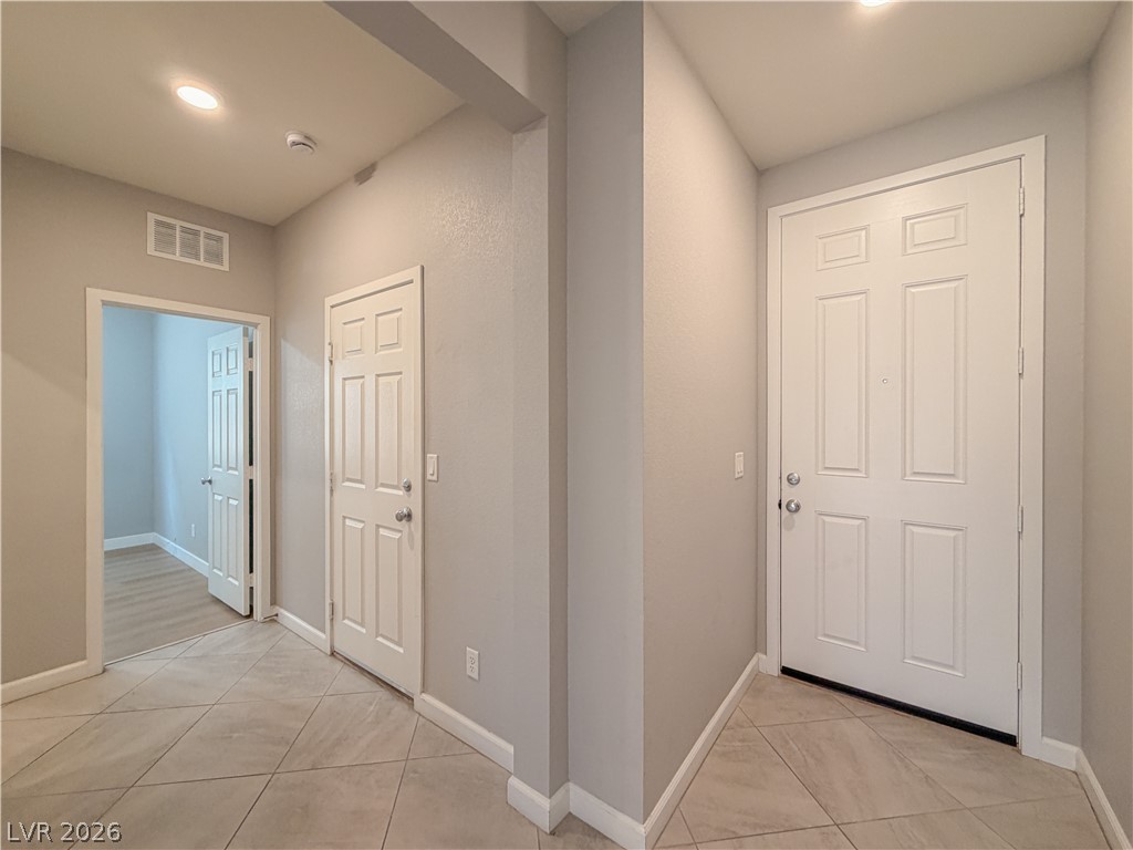 2836 Rolling Brook Place Property Photo 4