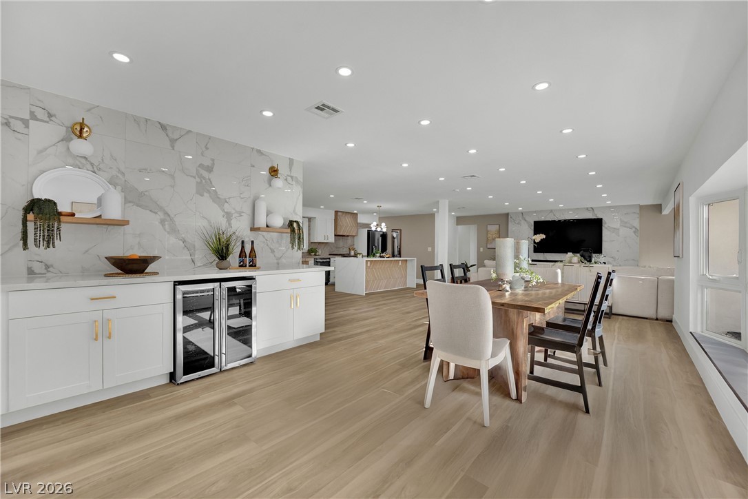 502 Park Way Property Photo 3