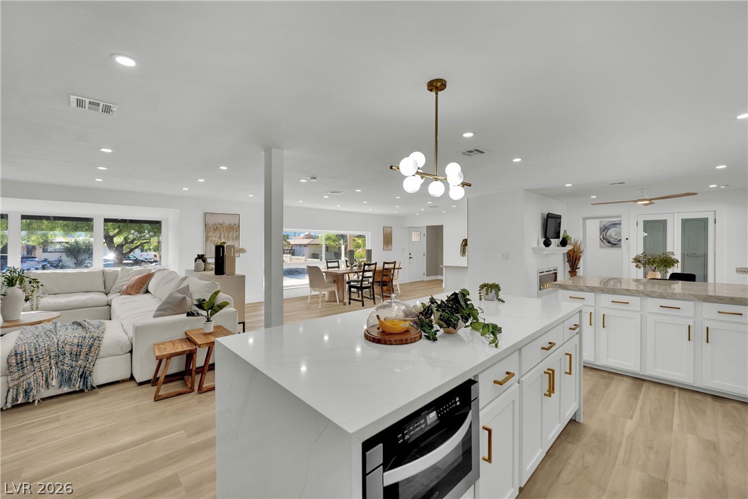 502 Park Way Property Photo 8