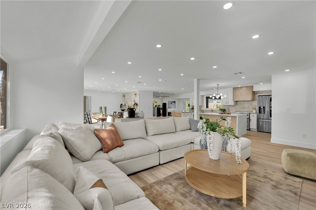 502 Park Way Property Photo 11