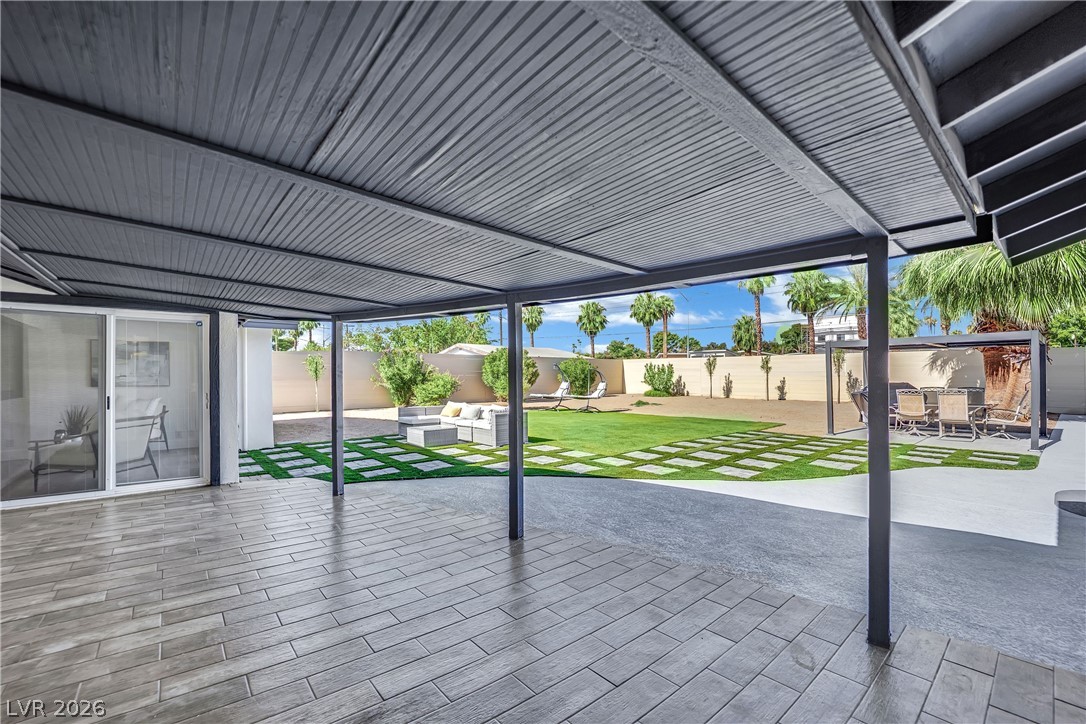 502 Park Way Property Photo 35