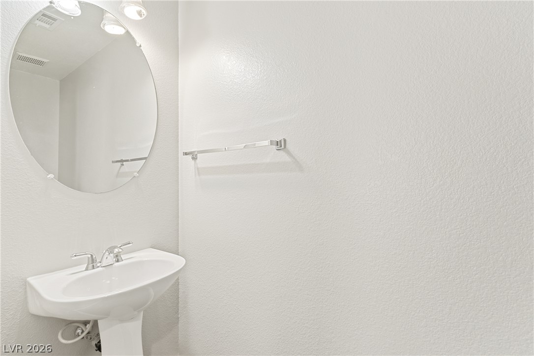 82 Wood Cliff Avenue Property Photo 8