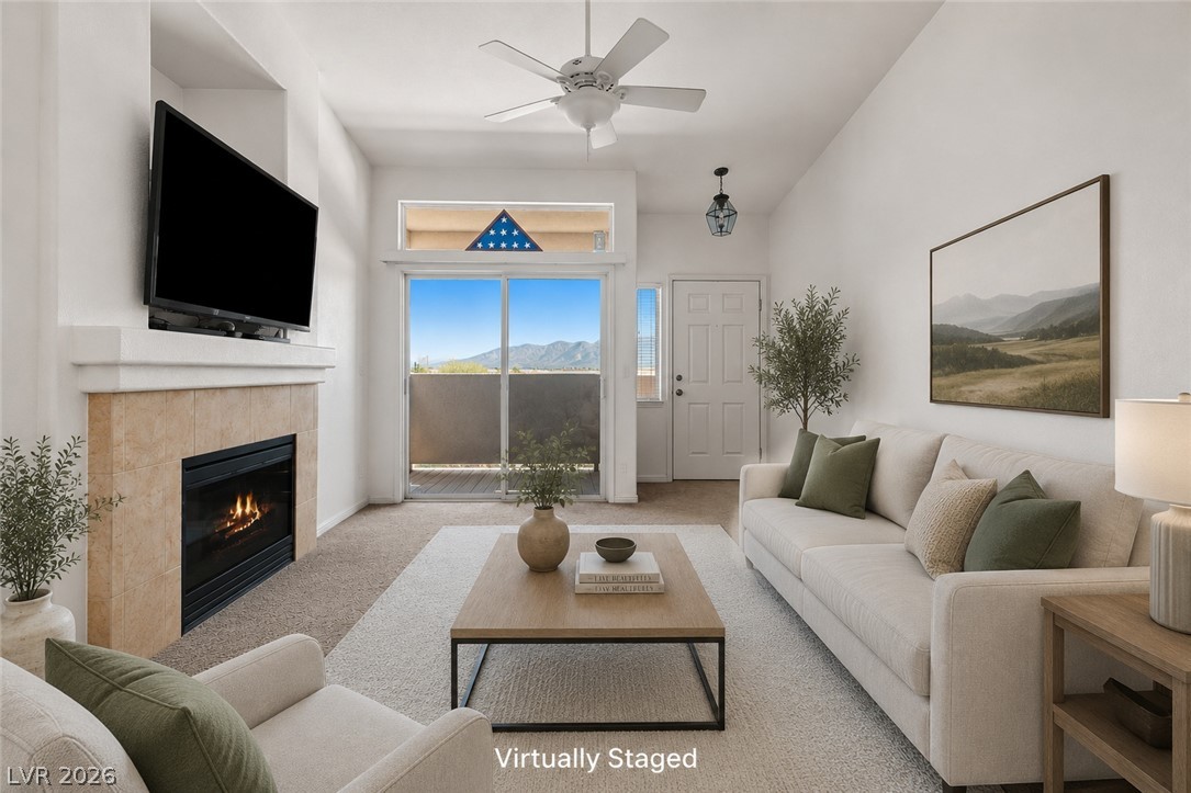 2305 West Horizon Ridge Parkway 2524 Property Photo 6