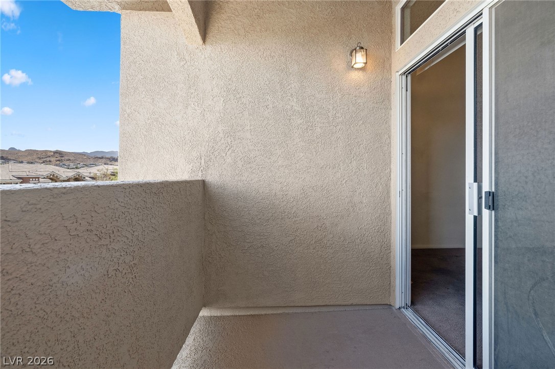 2305 West Horizon Ridge Parkway 2524 Property Photo 34