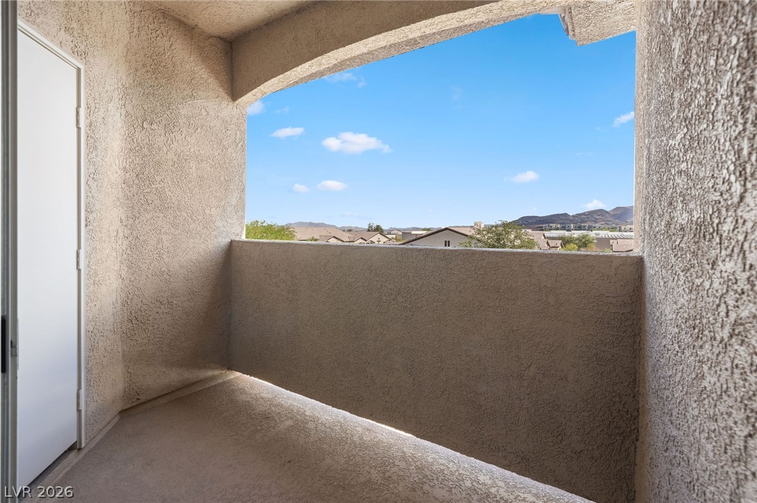 2305 West Horizon Ridge Parkway 2524 Property Photo 35
