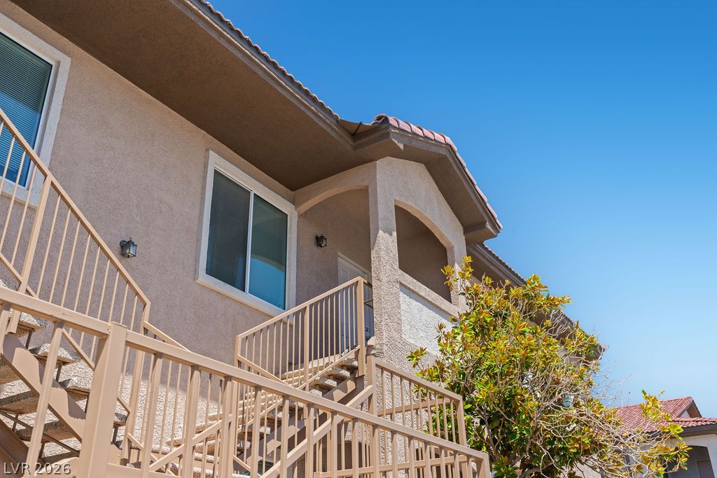 2305 West Horizon Ridge Parkway 2524 Property Photo 41