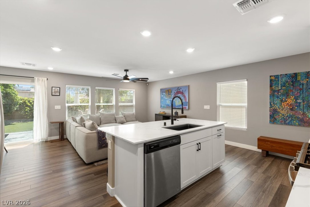 10520 Adobe Ranch Street Property Photo 10