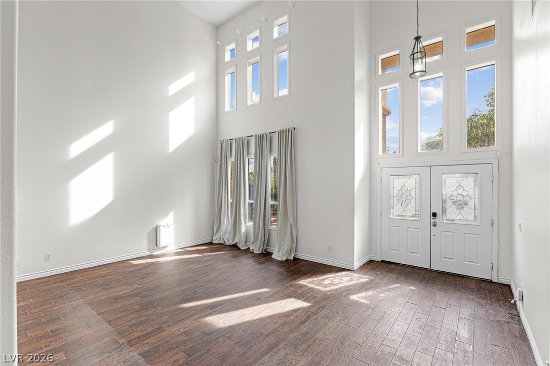 7030 Longley Street Property Photo 4