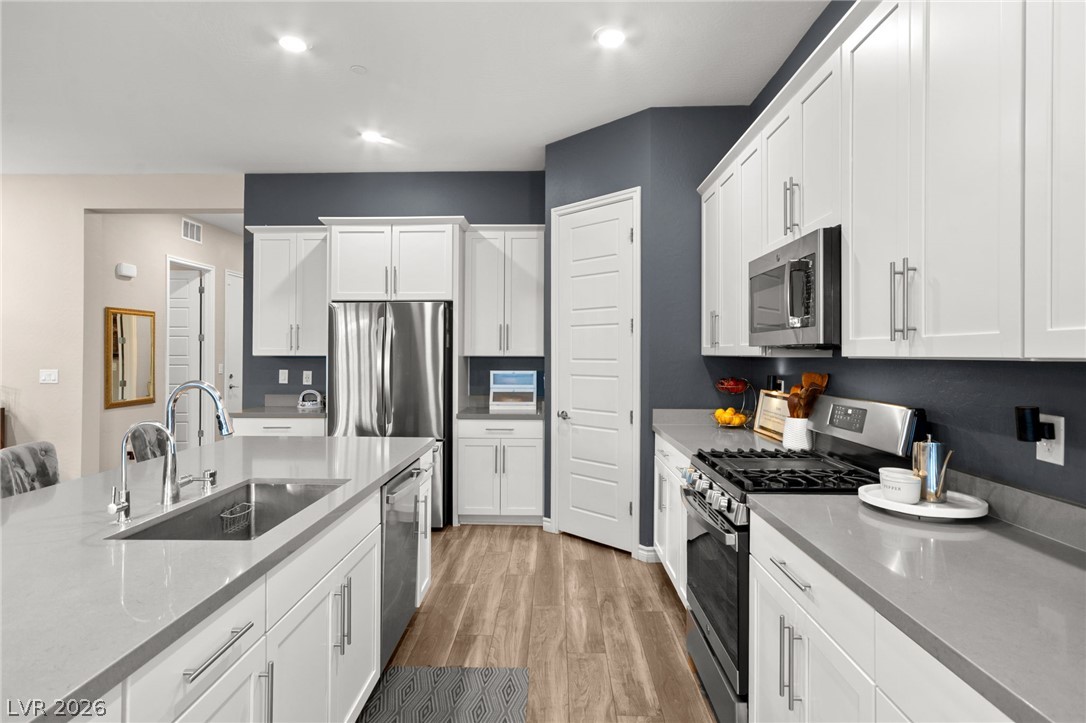725 Webber Park Street Property Photo 19