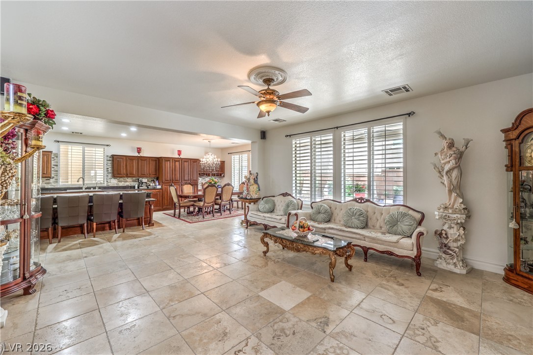 949 Via Stellato Street Property Photo 7