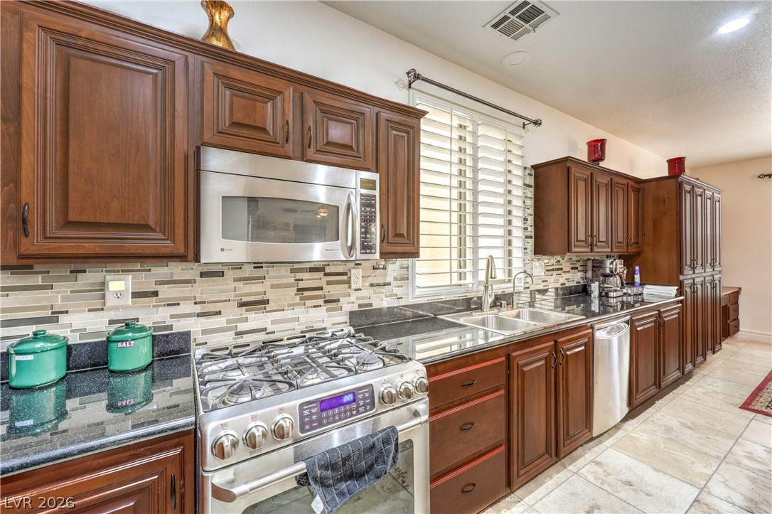 949 Via Stellato Street Property Photo 10