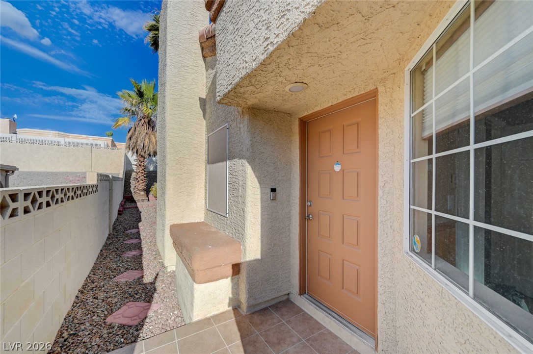 2368 Los Feliz Street Property Photo 3