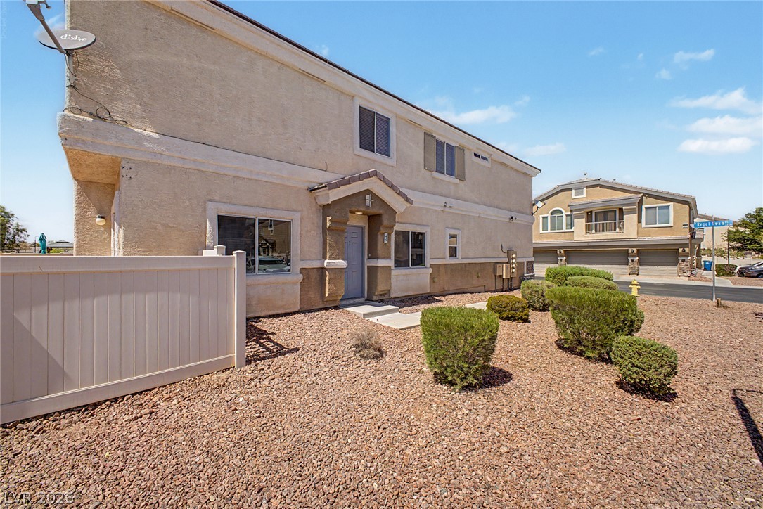 3205 Regal Swan Place 3 Property Photo 25
