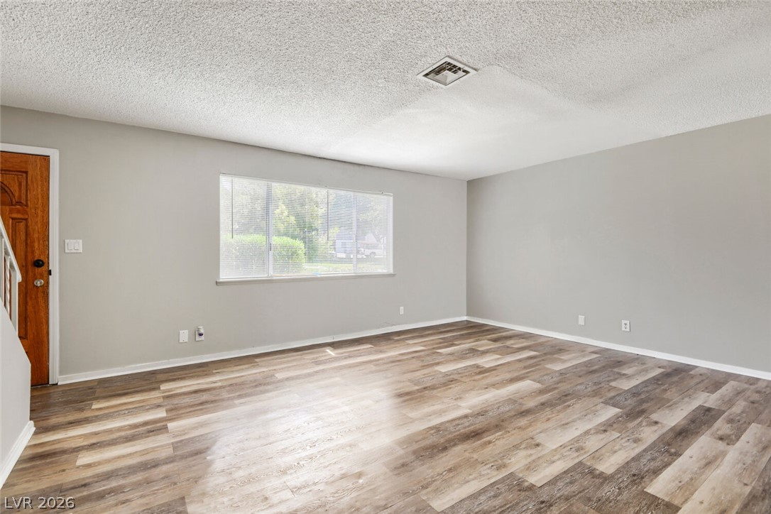 532 Greenbriar Townhouse Way Property Photo 10