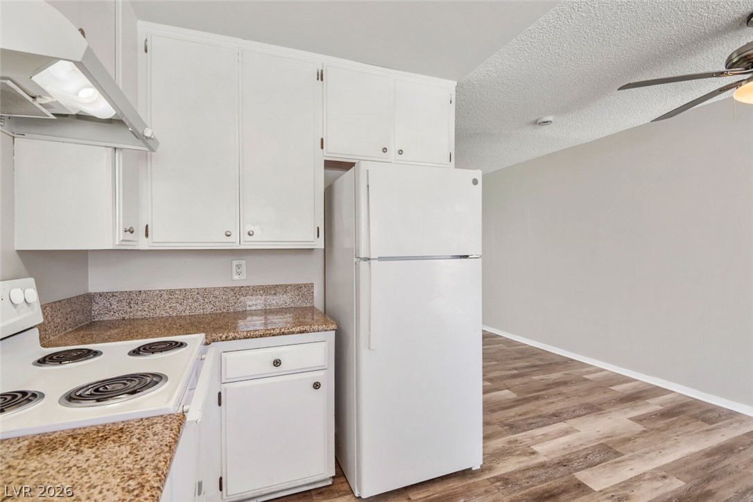 532 Greenbriar Townhouse Way Property Photo 13
