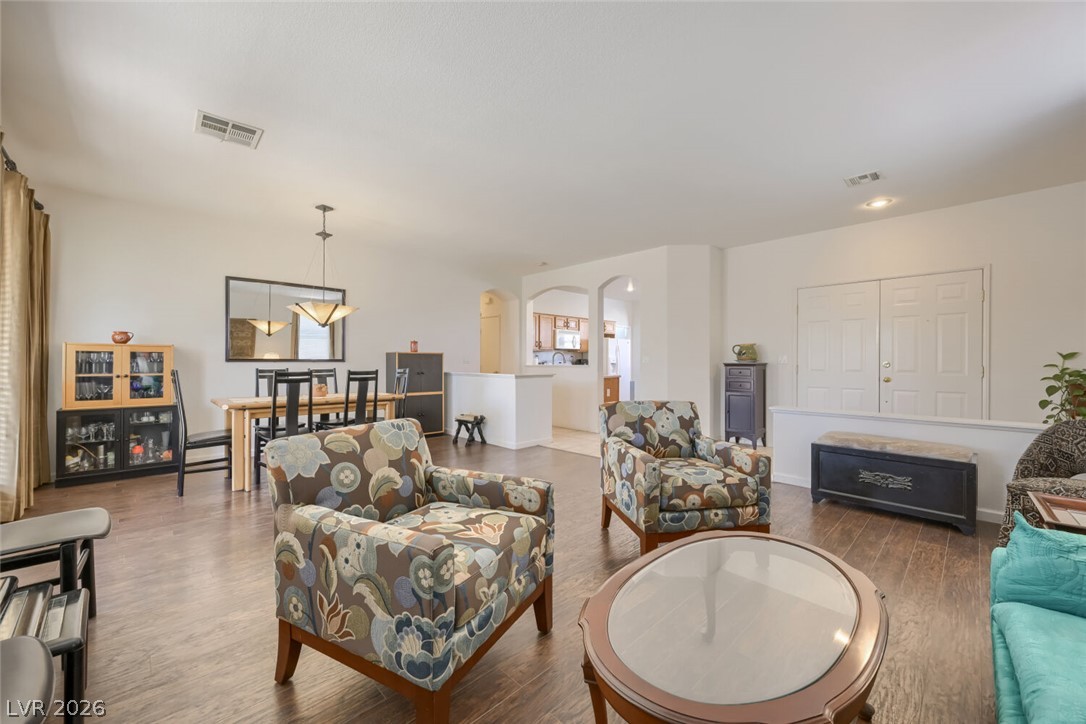 3221 Standing Bear Court Property Photo 6