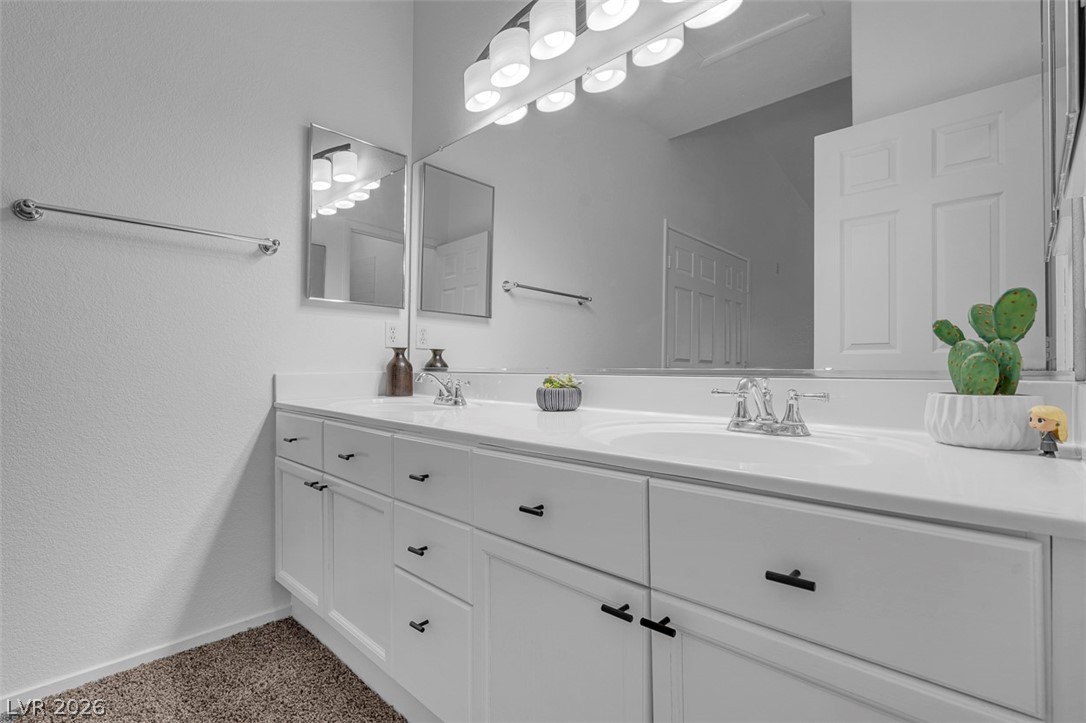 353 Amber Pine Street 203 Property Photo 8