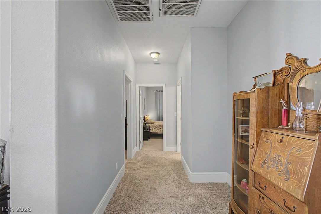 91 Glendive Street Property Photo 13