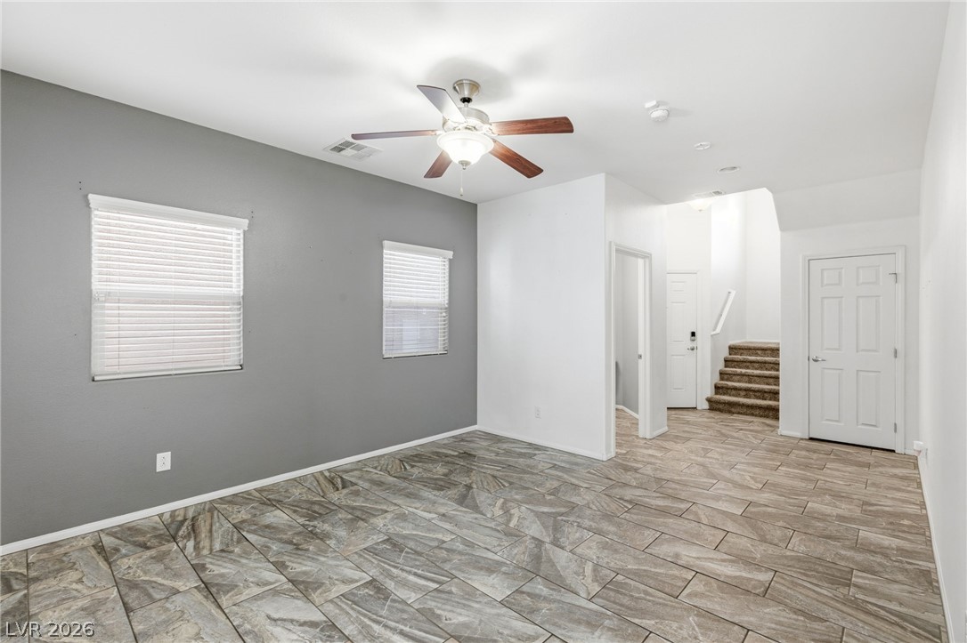8123 Mosaic Sunrise Lane Property Photo 5