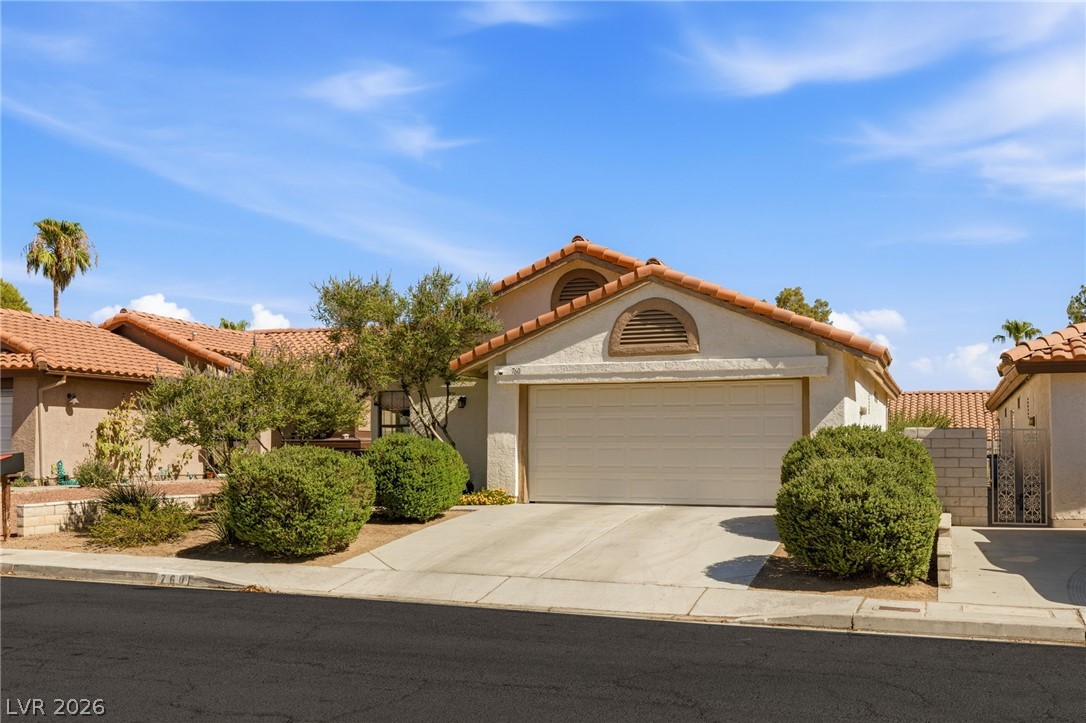 760 Thousand Oaks Drive Property Photo 1