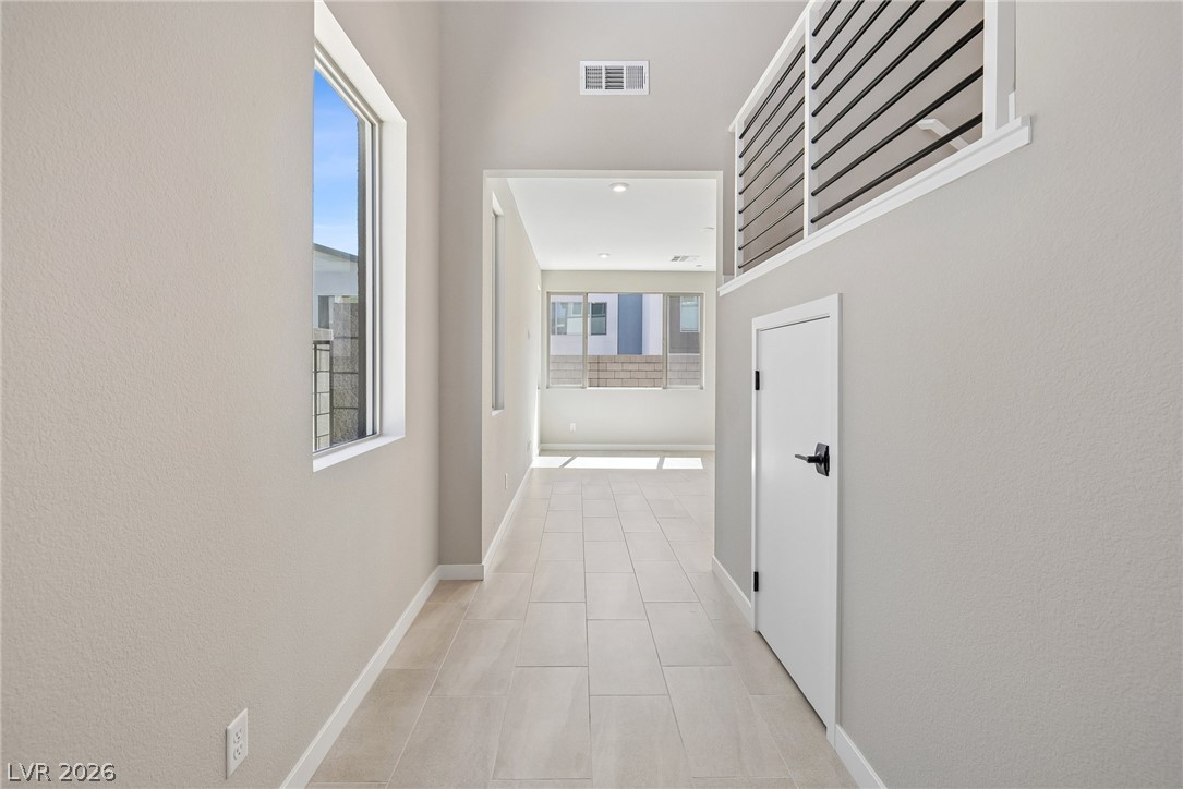 9227 Salas Street Property Photo 3