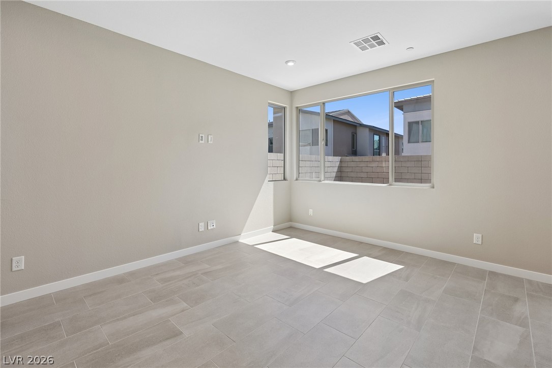 9227 Salas Street Property Photo 4