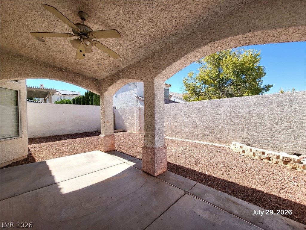 9436 Summer Rain Drive Property Photo 20