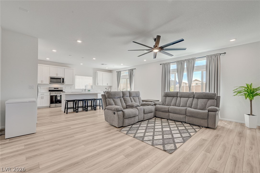 10229 Bloom Quick Court Property Photo 1