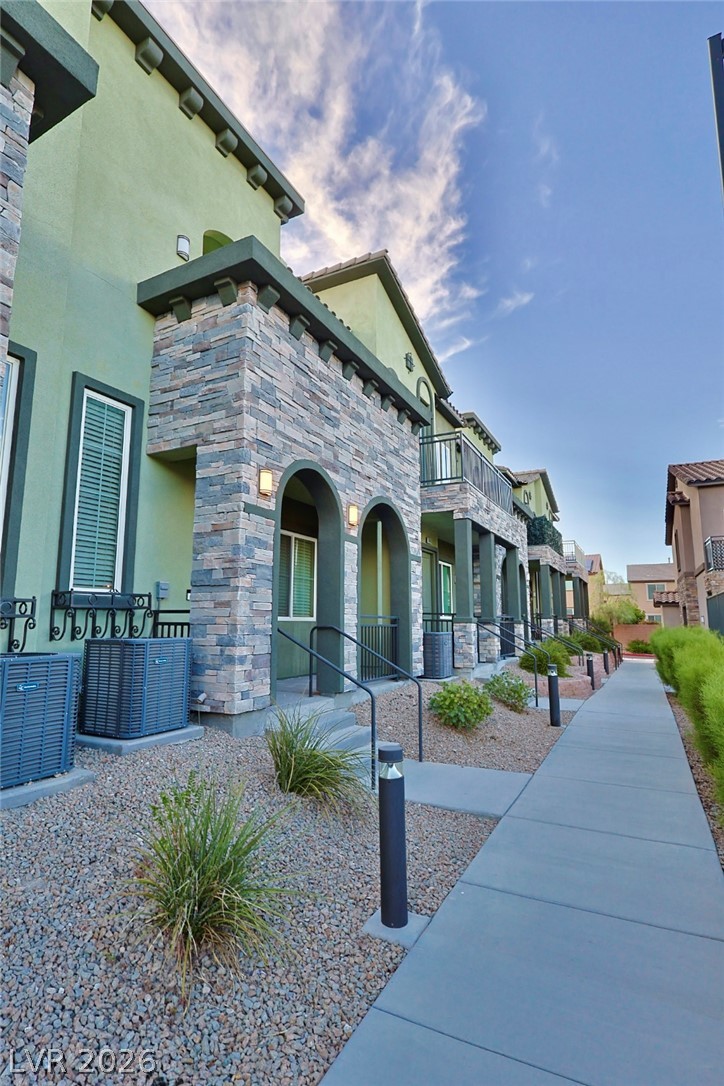 6444 Spring Jog Street Property Photo 3