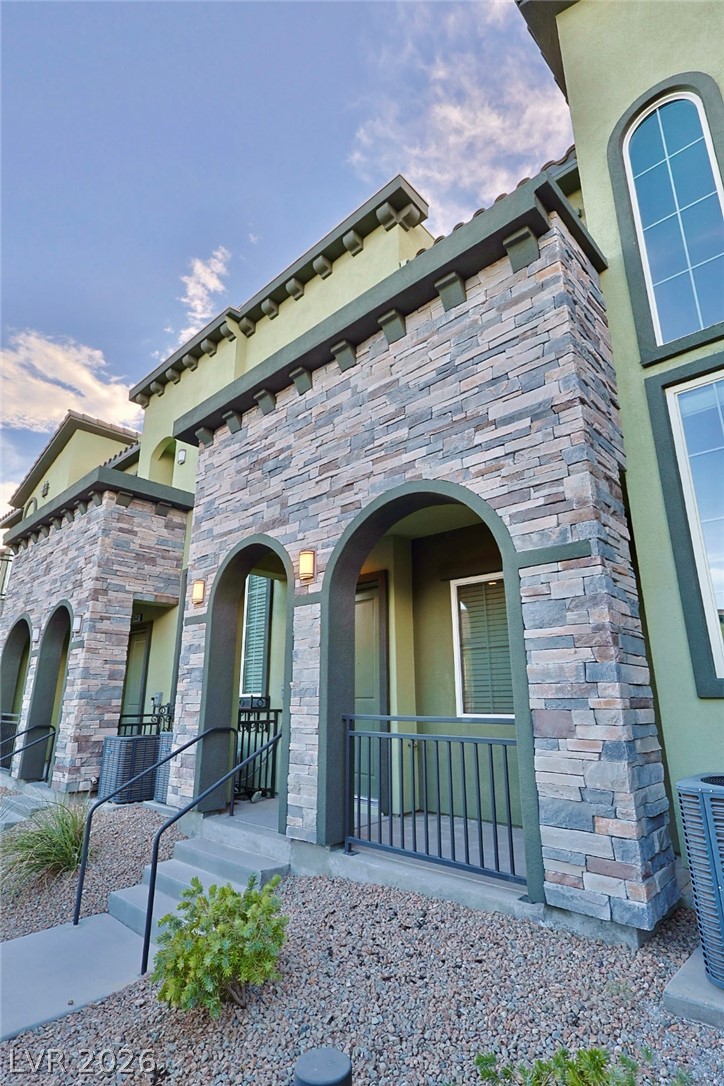 6444 Spring Jog Street Property Photo 4