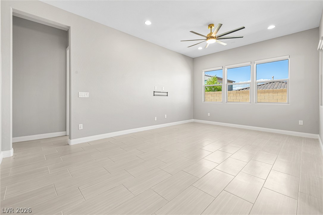 9868 Heather Moore Avenue Property Photo 10