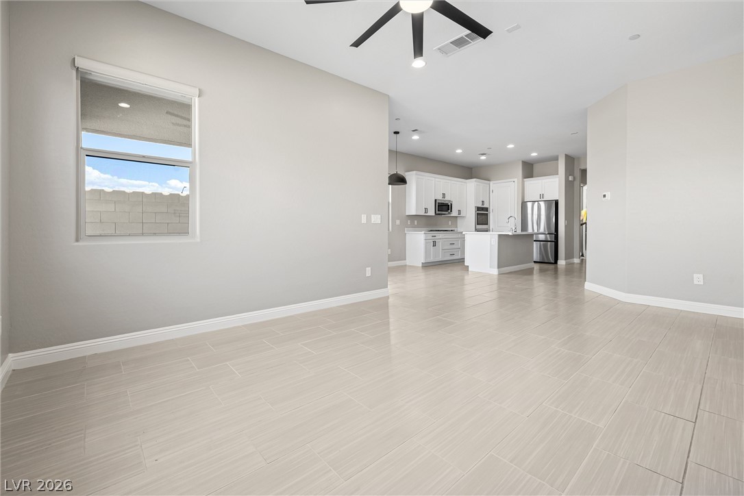 9868 Heather Moore Avenue Property Photo 12