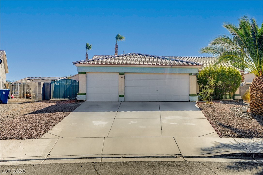 5225 Clinging Vine Street Property Photo 2