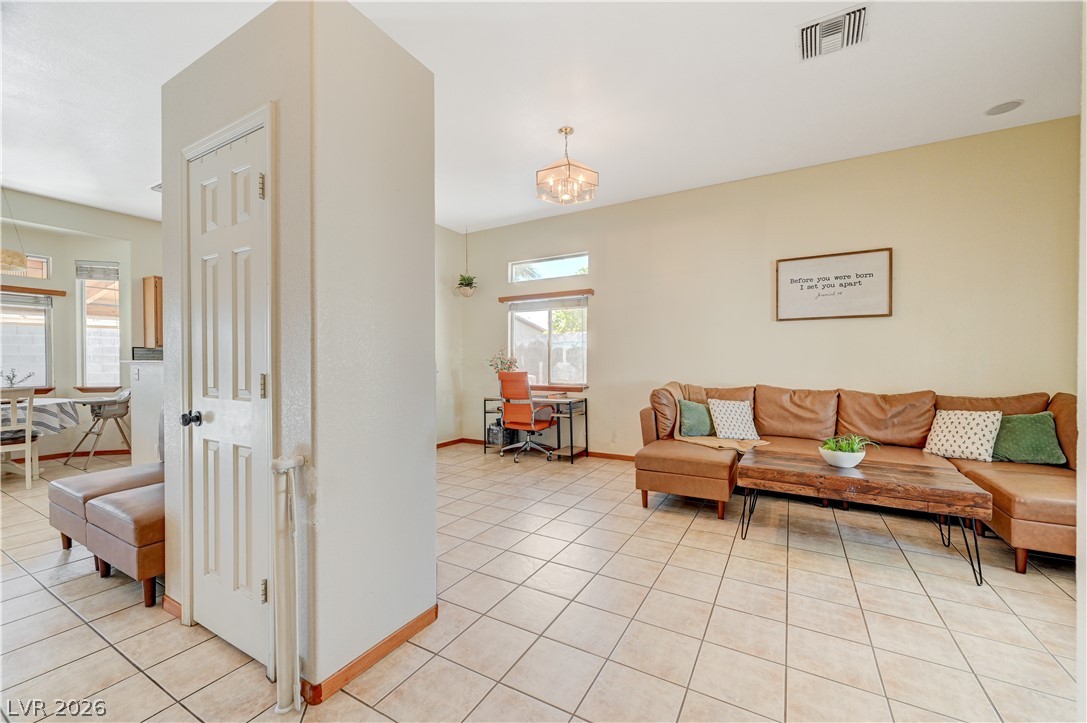 5225 Clinging Vine Street Property Photo 6