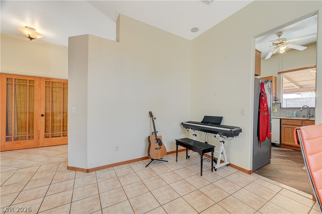 5225 Clinging Vine Street Property Photo 11
