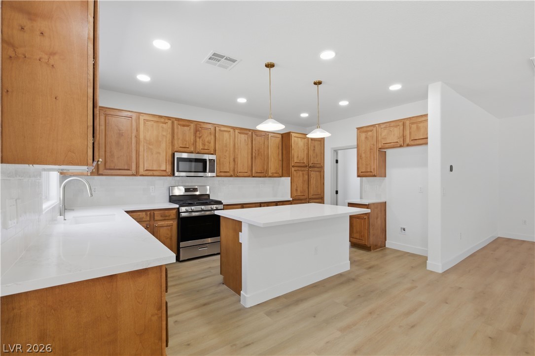 5311 Thistle Wind Drive Property Photo 7