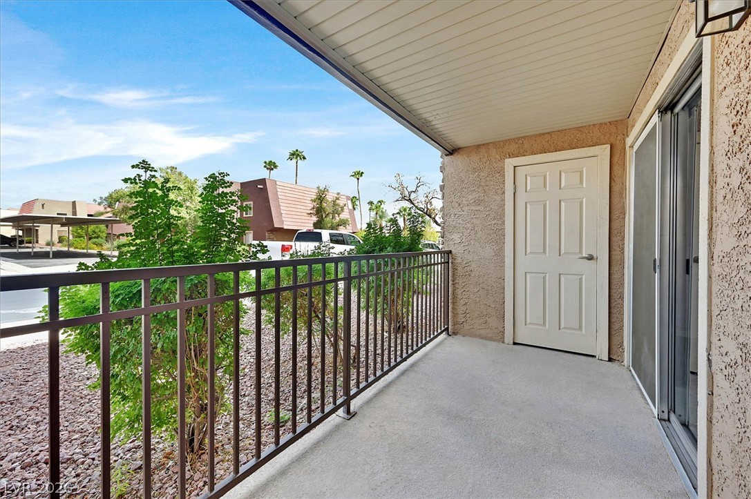 5081 River Glen Drive 97 Property Photo 11