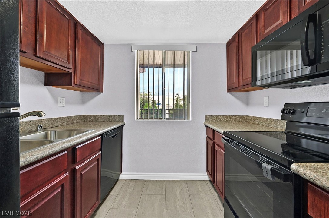5081 River Glen Drive 97 Property Photo 14