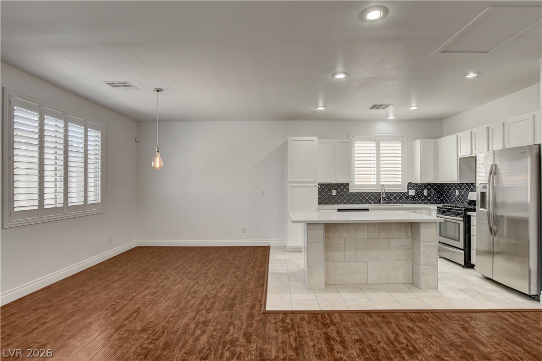 6981 Copper Bracelet Avenue Property Photo 4