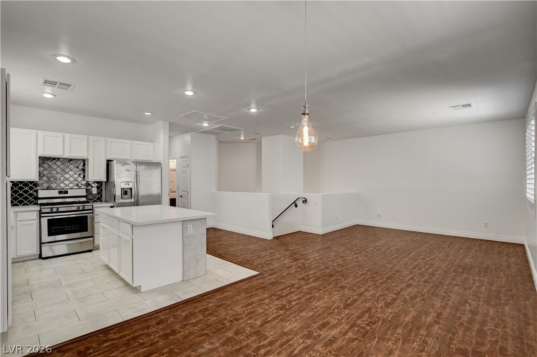 6981 Copper Bracelet Avenue Property Photo 6