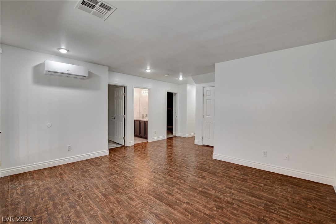 6981 Copper Bracelet Avenue Property Photo 17