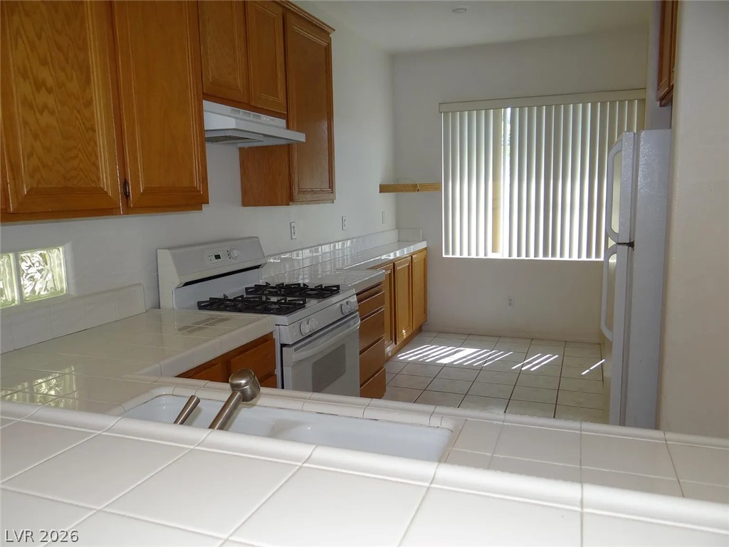 9801 Bradford Summit Street Property Photo 5