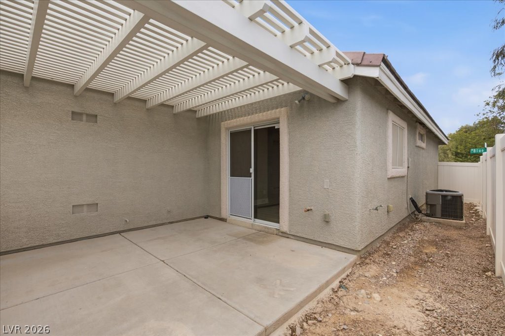 5325 Blue Oat Avenue Property Photo 8
