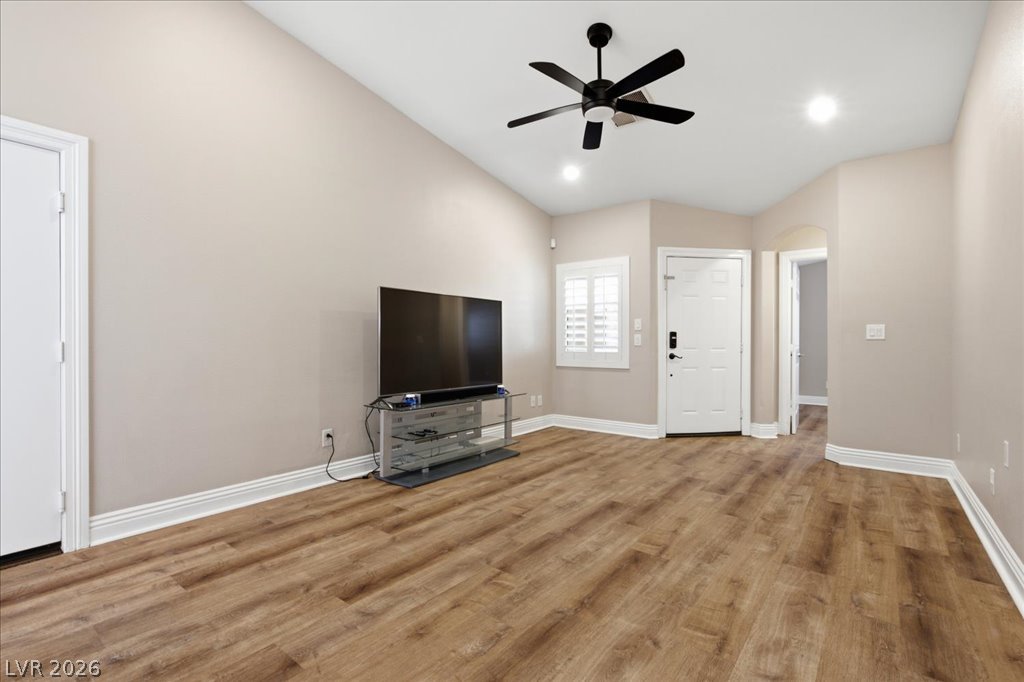 5325 Blue Oat Avenue Property Photo 9