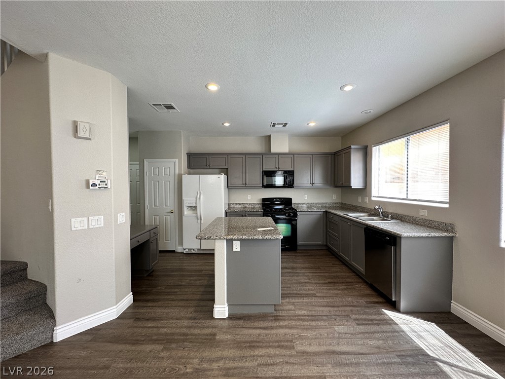 3589 Pinnate Drive Property Photo 6