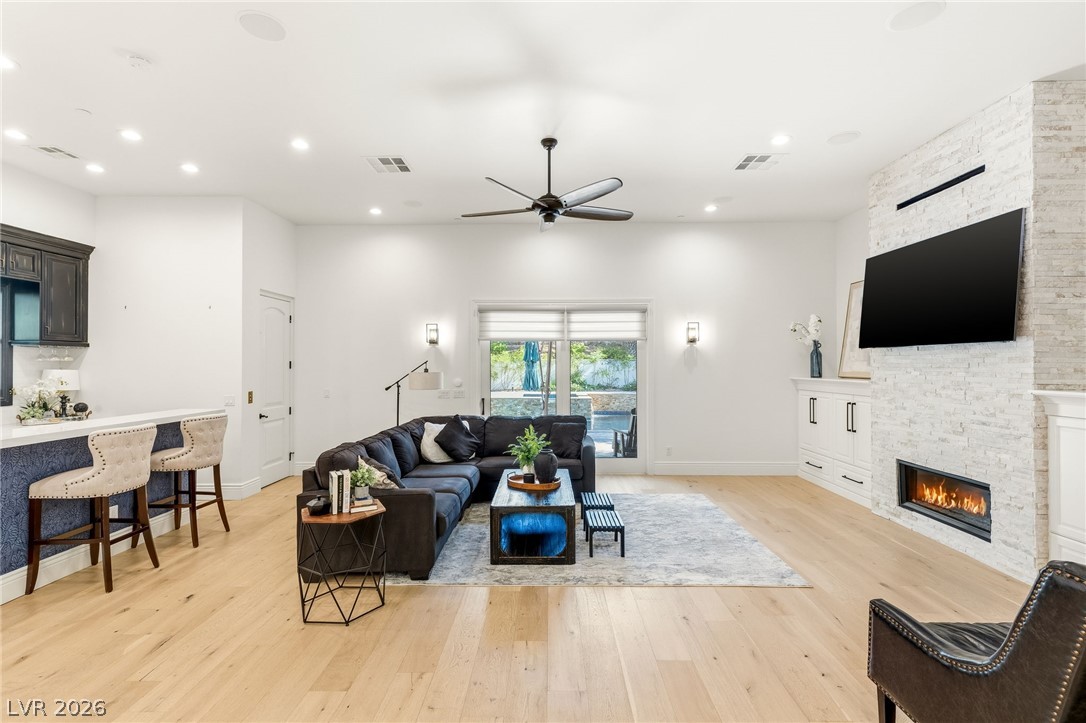 25 Pebble Dunes Court Property Photo 12