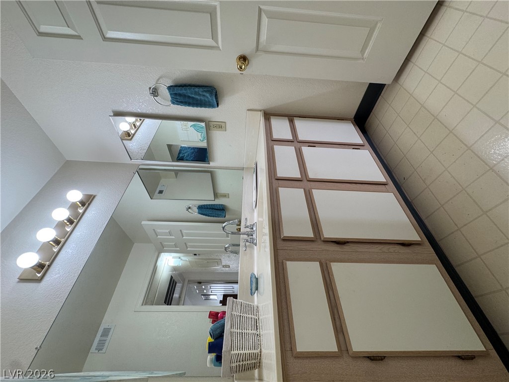 3550 Bay Sands Drive 3053 Property Photo 8
