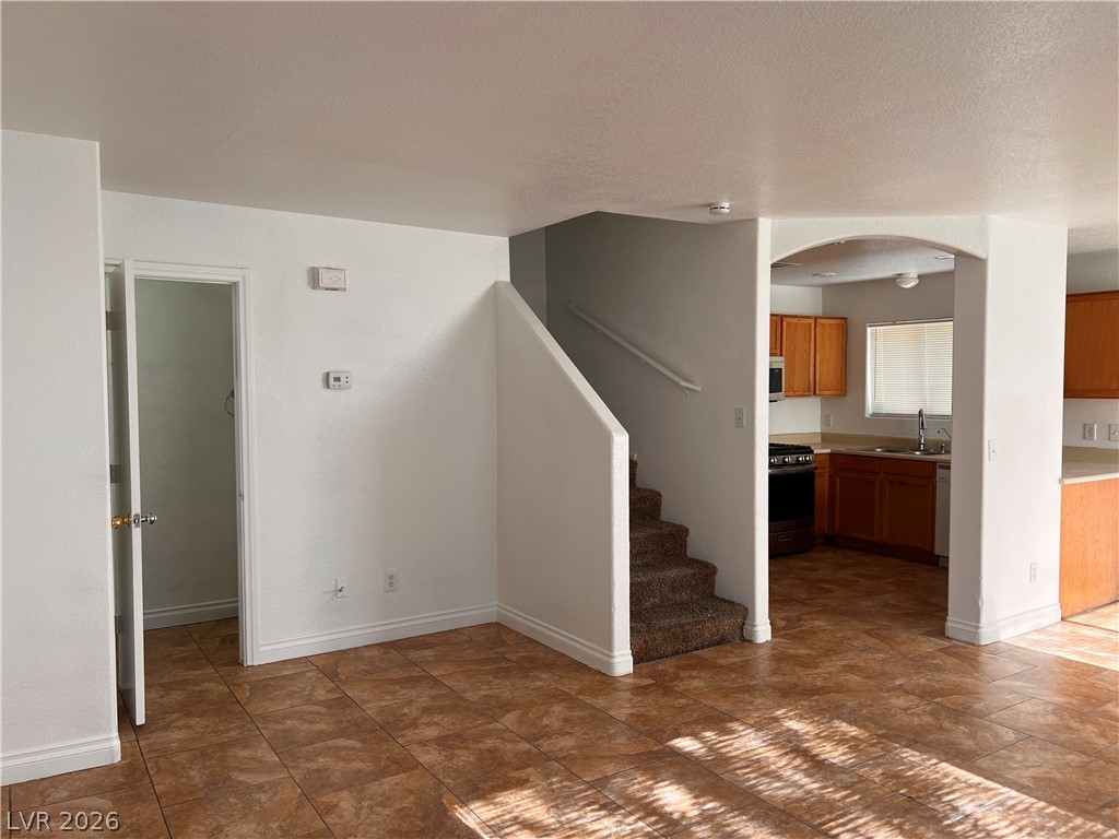 3391 Sparrow Heights Avenue Property Photo 5